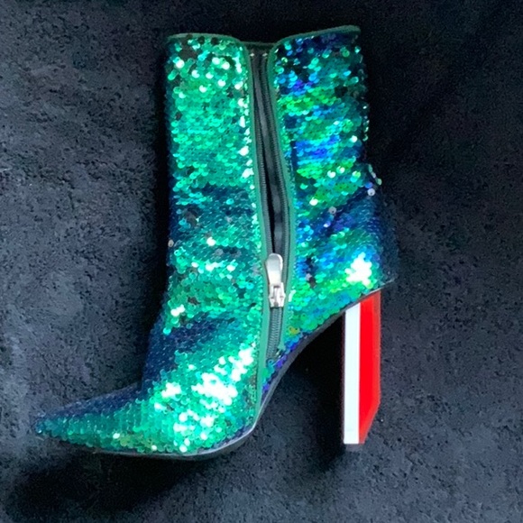 Gorgeous… Stop them in your walk… - Picture 2 of 4